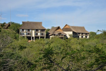 Victoria Falls Safari Club