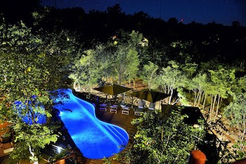 Victoria Falls Safari Club
