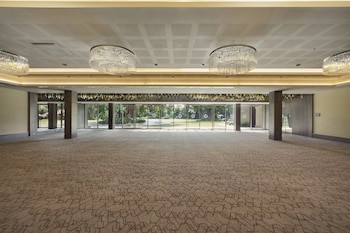 El Embajador, A Royal Hideaway Hotel