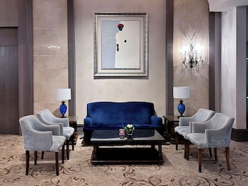 El Embajador, A Royal Hideaway Hotel
