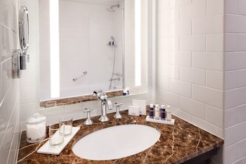 Columbus Hotel Monte-Carlo, Curio Collection By Hilton