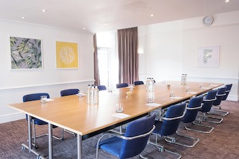 Holiday Inn Farnborough, An Ihg Hotel