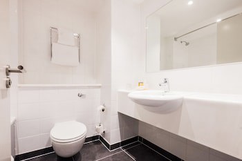 Holiday Inn Farnborough, An Ihg Hotel