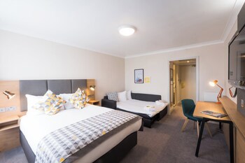 Holiday Inn Farnborough, An Ihg Hotel