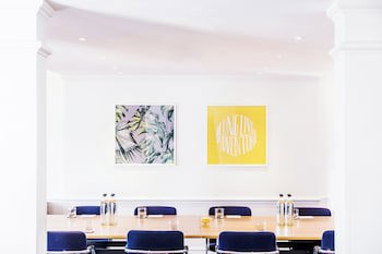Holiday Inn Farnborough, An Ihg Hotel