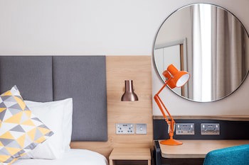 Holiday Inn Farnborough, An Ihg Hotel