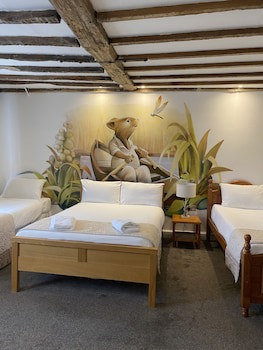 The George Hotel