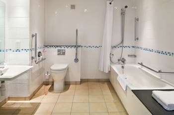 Holiday Inn Runcorn, An Ihg Hotel