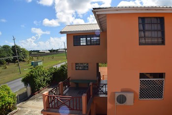 Shonlan Inn And Apartments
