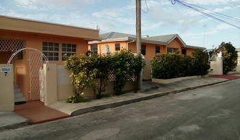 Shonlan Inn And Apartments