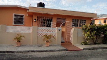 Shonlan Inn And Apartments
