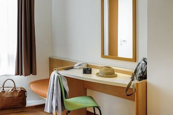 ibis Dusseldorf Hauptbahnhof galeri fotoğrafı