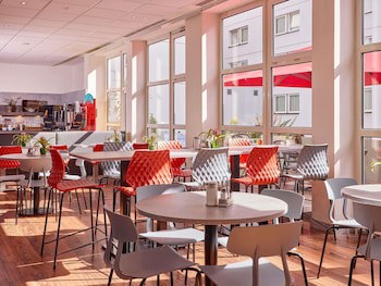 ibis Dusseldorf Hauptbahnhof galeri fotoğrafı