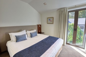 Garden Court Suites And Apartments