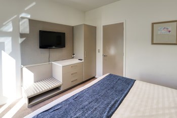 Garden Court Suites And Apartments