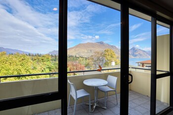 Garden Court Suites And Apartments