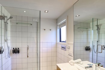 Garden Court Suites And Apartments