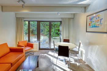 Garden Court Suites And Apartments