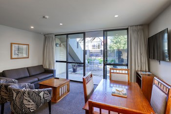 Garden Court Suites And Apartments