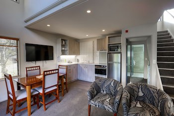 Garden Court Suites And Apartments