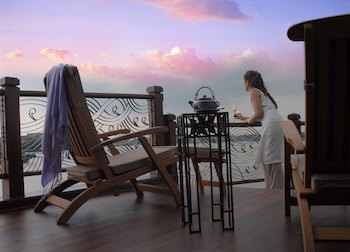Anantara Riverside Bangkok Resort