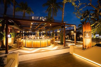 Anantara Riverside Bangkok Resort