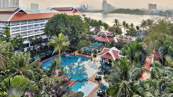 Anantara Riverside Bangkok Resort