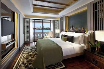 Anantara Riverside Bangkok Resort