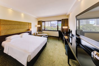 Cinnamon Lakeside Colombo