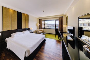 Cinnamon Lakeside Colombo