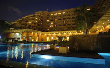Cinnamon Lakeside Colombo