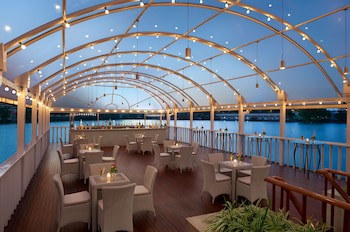 Cinnamon Lakeside Colombo