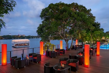 Cinnamon Lakeside Colombo