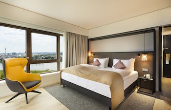 Crowne Plaza Dusseldorf-Neuss by IHG galeri fotoğrafı