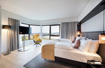 Crowne Plaza Dusseldorf-Neuss by IHG galeri fotoğrafı