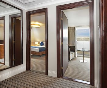 Doubletree By Hilton London - Docklands Riverside