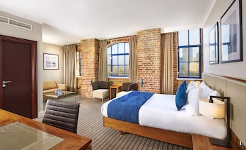 Doubletree By Hilton London - Docklands Riverside
