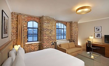 Doubletree By Hilton London - Docklands Riverside