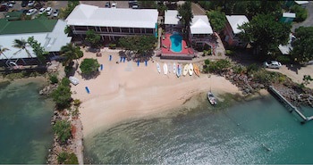 Catamaran Hotel Marina