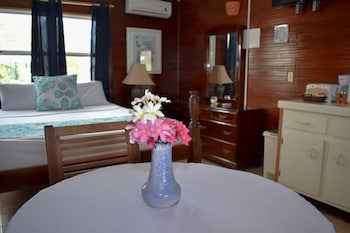 Catamaran Hotel Marina