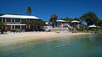 Catamaran Hotel Marina