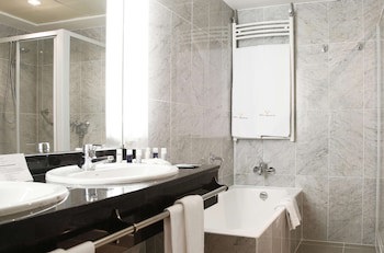 Hotel Tres Reyes Pamplona