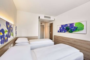 H+ Hotel Frankfurt Airport West galeri fotoğrafı