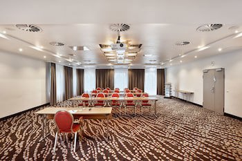 H+ Hotel Frankfurt Airport West galeri fotoğrafı
