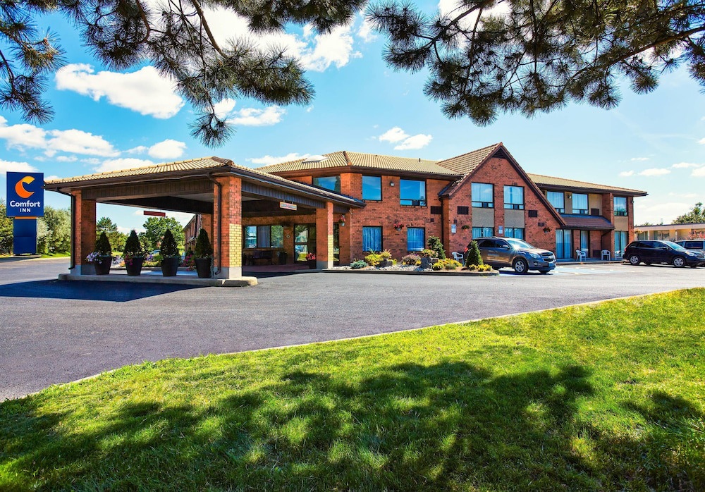 Comfort Inn Airport East - Ancienne Lorette