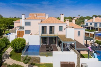 Vale Do Lobo Resort