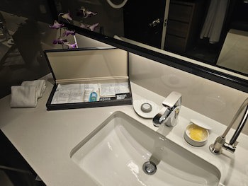Concorde Hotel Singapore