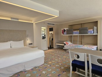 Concorde Hotel Singapore