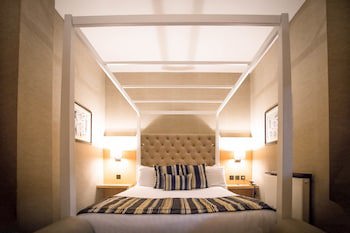 The Vermont Hotel & Vermont Aparthotel