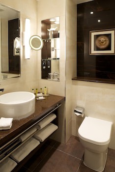 Doubletree By Hilton London Victoria